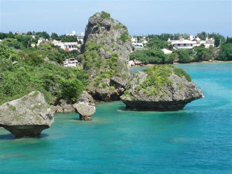 Okinawa Travel Guide: Pictures from Okinawa - Beaches and Ocean