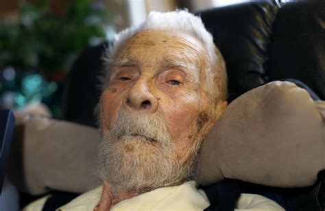 Alexander Imich, world's oldest man, dies in NYC at age 111 - CBS News