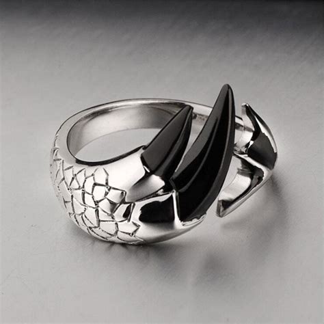 Sterling Silver Dragon Claw Ring | Dragon Vibe