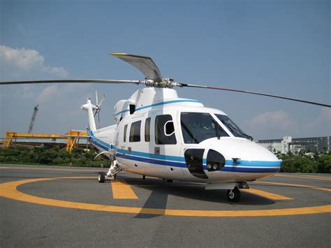 File:Helicopter- Excel Air Service S-76C JA6691.jpg - Wikimedia Commons