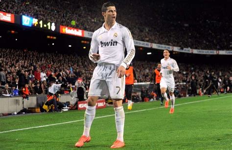 Cristiano Ronaldo’s ‘Calma Calma’ Celebration From 2012 Goes Viral Ahead of El Clasico 2020-21 ...