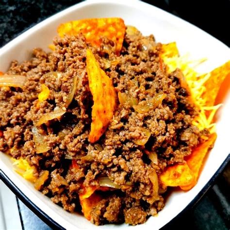 Quick and Easy Nachos Recipe (With Doritos) - recipesallday.com