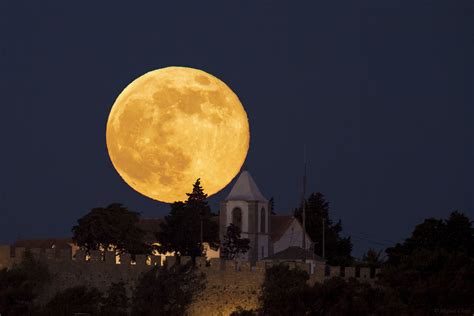 The Super Full Moon of 2013 @ Astrophotography by Miguel Claro