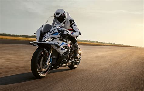 Is the BMW M 1000 RR Faster than the Ferrari SF90?