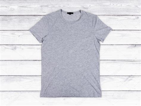 Free 106+ Blank Grey T Shirt Mockup PSD File