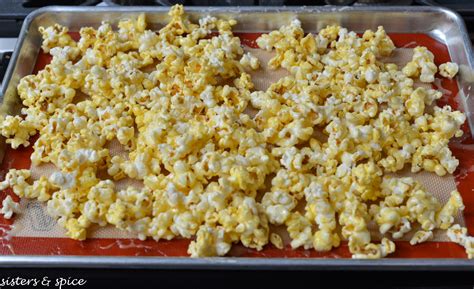 Buttery Candied Popcorn (Screaming Yellow Zonkers) | Sisters and Spice...and everything nice