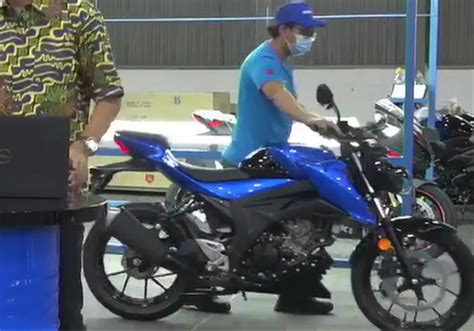 Suzuki Gsx R150 Vs S150 | Reviewmotors.co