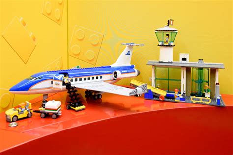 Lego City Airport Unveiled at TFWA WE - YesICannes