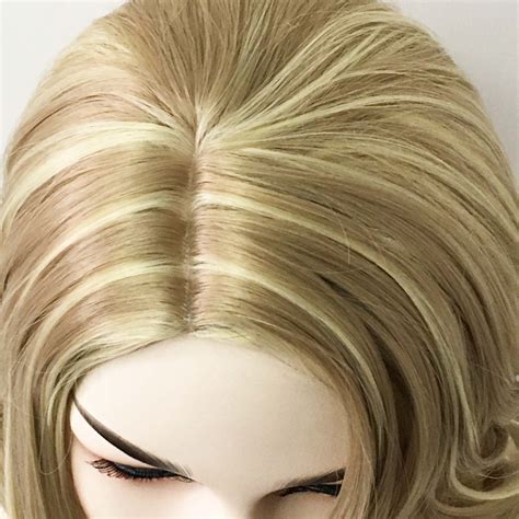 Women Blonde Short Bouncy Curly Bob Side Part Wig | nevermindyrhead