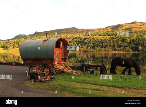 Gypsy caravan hi-res stock photography and images - Alamy