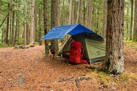 Tarp Tips: Quick Shelter for Rain, Wind or Saving Weight | REI Co-op Journal