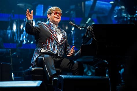 Review: Elton John gives emotional farewell concert for fans