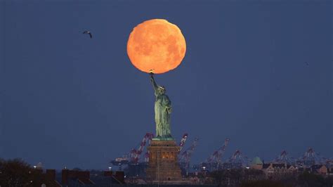 Pink moon is 1st supermoon of 2021: When to see it - ABC News