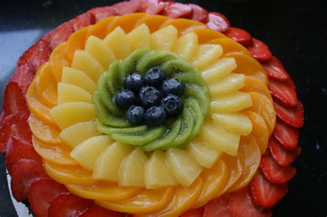 Vanillacream Cake with Fresh Fruit — Fresh Fruit Cakes | Fresh fruit cake, Fruit recipes, Fruit ...