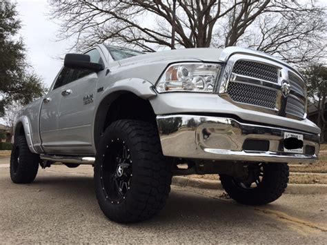 2009-2016 Dodge Ram 1500 - Bolt Style Fender Flares – Painted Fender Flares