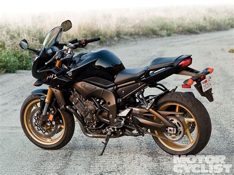 YAMAHA FZ1 - Image #11