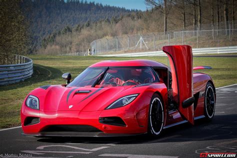 Koenigsegg Agera R 0-60 in 2.8 seconds, reaching a maximum speed of 260 mph. It has the parts to ...