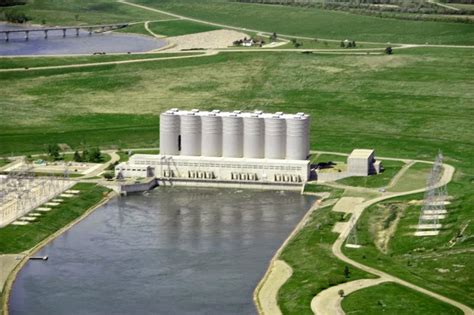 Top 20 Largest Dams in The World: Oahe Dam