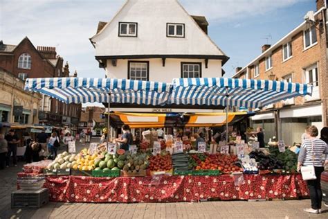 St Albans Charter Market and Farmers' Market | St Albans City and District Council