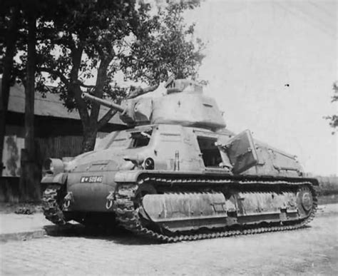 Abandoned Somua S35 tank | World War Photos