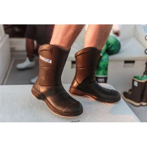 Xtratuf Men's Commander Fishing Boots | TackleDirect