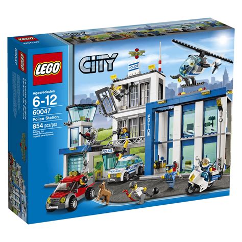 Amazon.com: LEGO City Police 60047 Police Station: Toys & Games Lego Sets, Lego City Sets, Lego ...