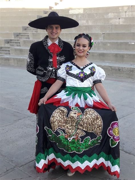 Pin by Connie Marquez on Mexican Culture | Traditional mexican dress, Mexican dresses, Outfits ...