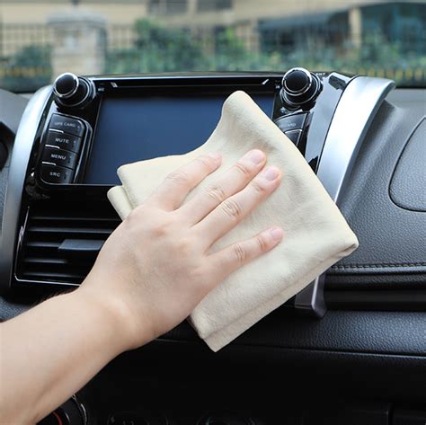 Hot Sale Best Quality Chamois leather Car Clean Super Absorbent Shammy Chamois leather White ...