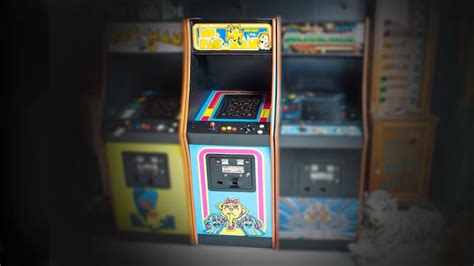 Ms. Pac-Man Arcade Game | M95 | The Eddie Vannoy Collection 2020