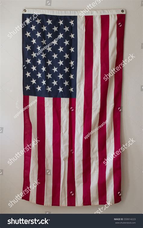 3 Verticle American Flag Images, Stock Photos & Vectors | Shutterstock