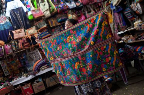 Traditional Guatemalan Clothing Demonstration • Choosing Figs