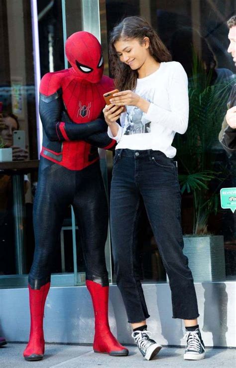 How to Cosplay MJ from Spider-Man: Far From Home - Blog do Armindo