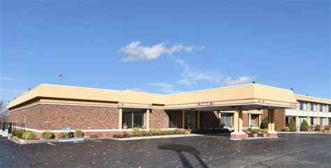 Budget, Pet Friendly Hotel in Winchester, KY 40391 | Red Roof Inn