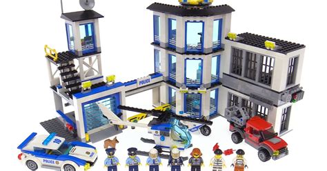 LEGO City 2017 Police Station review - 60141