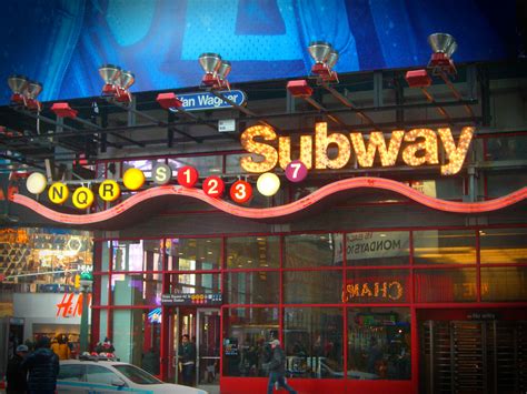 New York City: Subway Sign | Displaced Beachbums