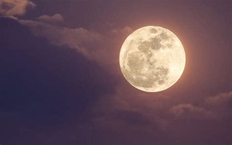 What is a Supermoon? Everything You Need To Know - Farmers' Almanac