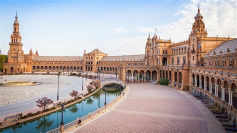 La plaza más conocida de Sevilla