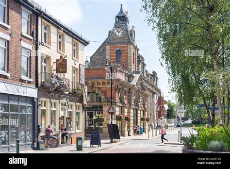 Crewe market cheshire uk hi-res stock photography and images - Alamy