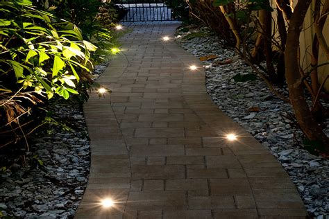 Landscape Up Lighting Ideas - Best Design Idea