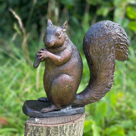 Bronze Rabbit Garden Statue - Beautiful Hand Crafted Designs