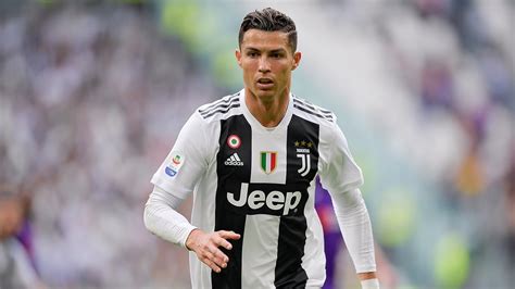 Ronaldo Juventus / Cristiano Ronaldo Juventus 2021 Wallpapers - Wallpaper Cave / Giocatore della ...