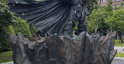 Lich King statue in Taichung : r/wow