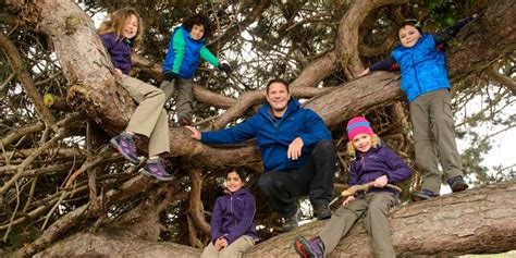 TV adventurer Steve Backshall encourages kids to get outdoors - Family Traveller