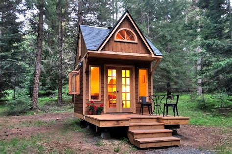 Private and Romantic Woodland Cabin Retreat in Oregon Forest (UPDATED)