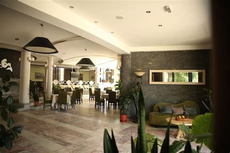 Hotel Sirena Pogradec | Qantas Hotels