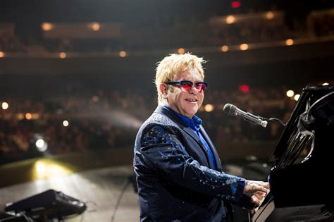 Elton John in Concert at Madison Square Garden - The New York Times