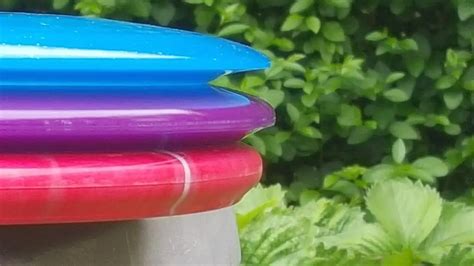 Top 3 Beginner Disc Golf Sets that are really awesome discs - The Disc Golf Edge