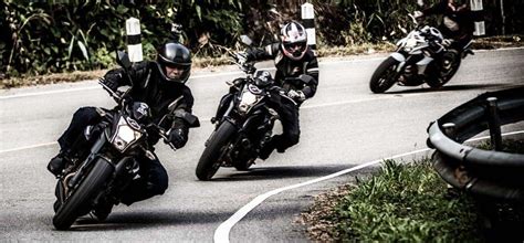 Top 10 Tips to become a better Motorcycle Rider | BIG BIKE TOURS