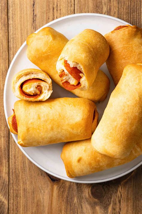 West Virginia Pepperoni Rolls Recipe (From Scratch!)