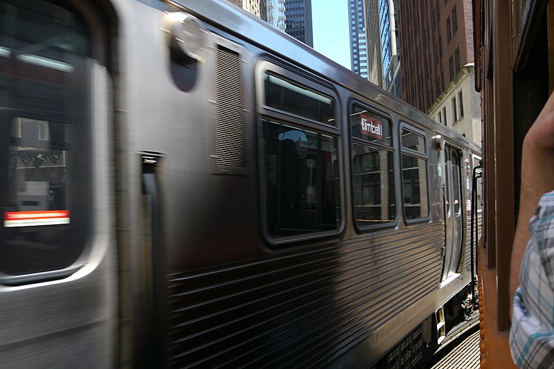 File:4000-series 'L' car from 1924 turning at Lake-Wabash (34757056780).jpg